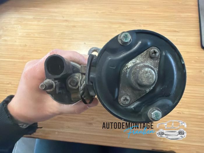 Anlasser van een Volkswagen Crafter (SY) 2.0 TDI 2017
