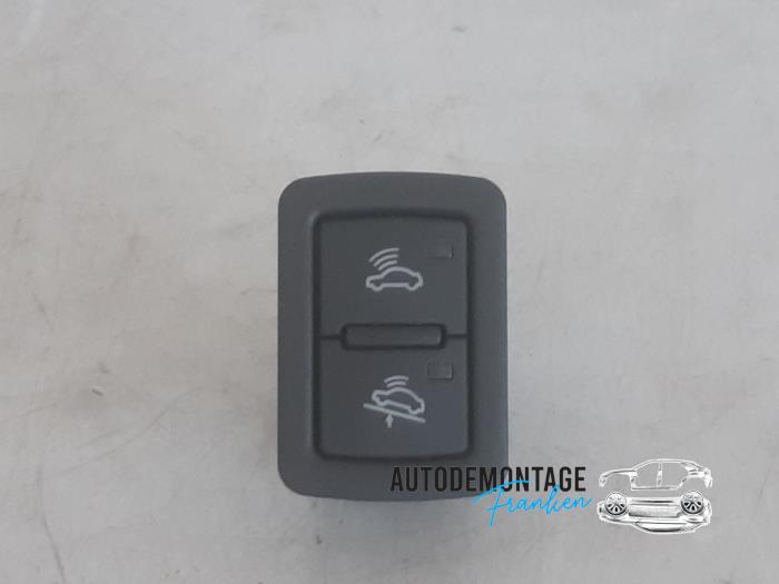 Używane Przelacznik (rózne) Audi A6 Avant (C6) 2.7 TDI V6 24V Cena € 15,00 Procedura marży oferowane przez Franken Autodemontage B.V.