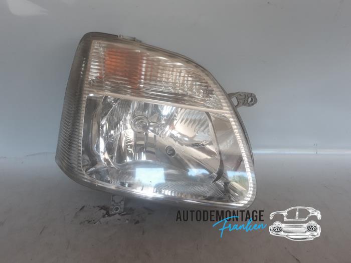 Używane Reflektor prawy Suzuki Wagon-R+ (RB) 1.3 16V Cena € 35,00 Procedura marży oferowane przez Franken Autodemontage B.V.