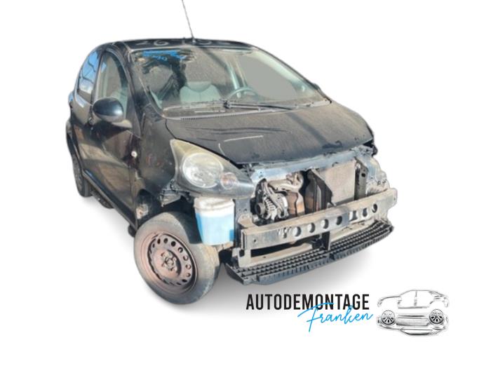 Begagnade Bensinpump Toyota Aygo (B10) 1.0 12V VVT-i Pris på förfrågan erbjuds av Franken Autodemontage B.V.