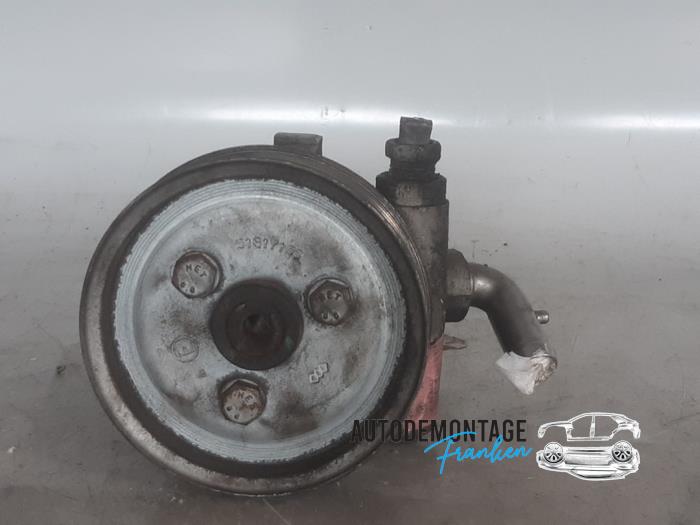 Usagé Pompe de direction Fiat Doblo Cargo (263) 1.3 MJ 16V DPF Euro 5 Prix € 40,00 Règlement à la marge proposé par Franken Autodemontage B.V.