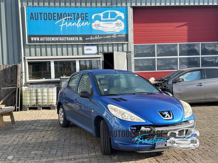 Used Dynamo Peugeot 206+ (2L/M) 1.1 XR,XS Price on request offered by Franken Autodemontage B.V.
