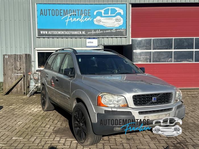 Begagnade Underram Volvo XC90 I 2.9 T6 24V Pris på förfrågan erbjuds av Franken Autodemontage B.V.