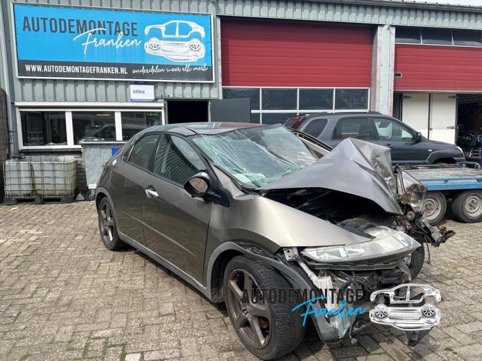 Begagnade Underram Honda Civic (FK/FN) 1.8i VTEC 16V Pris på förfrågan erbjuds av Franken Autodemontage B.V.