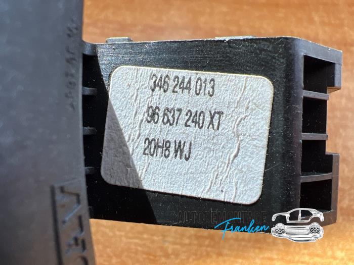 Mando de radio volante de un Peugeot 206 (2A/C/H/J/S) 1.4 XR,XS,XT,Gentry 2008