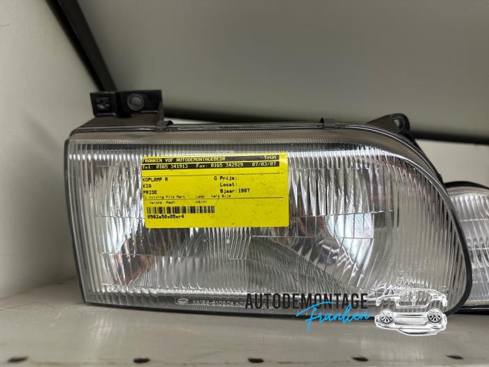 Używane Reflektor prawy Kia Pride Cena € 30,00 Procedura marży oferowane przez Franken Autodemontage B.V.