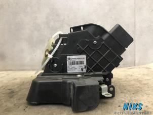 Used Rear door mechanism 4-door, right Ford Mondeo IV 2.0 TDCi 140 16V Price on request offered by Niks autodemontage