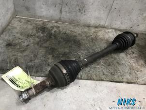 Used Front drive shaft, left Daihatsu Young RV Price on request offered by Niks autodemontage