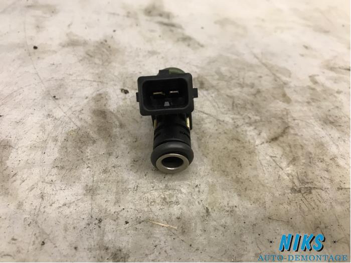 Injektor (Benzineinspritzung) van een Renault Clio 2009