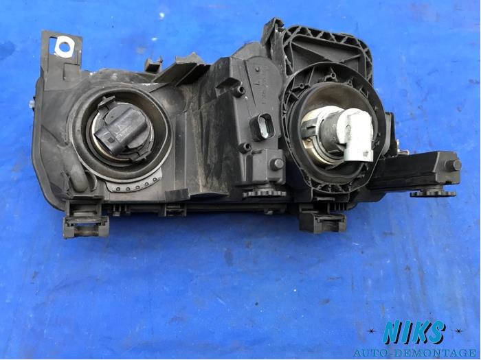 Headlight, left from a BMW 3 serie Compact (E46/5) 318ti 16V 2003