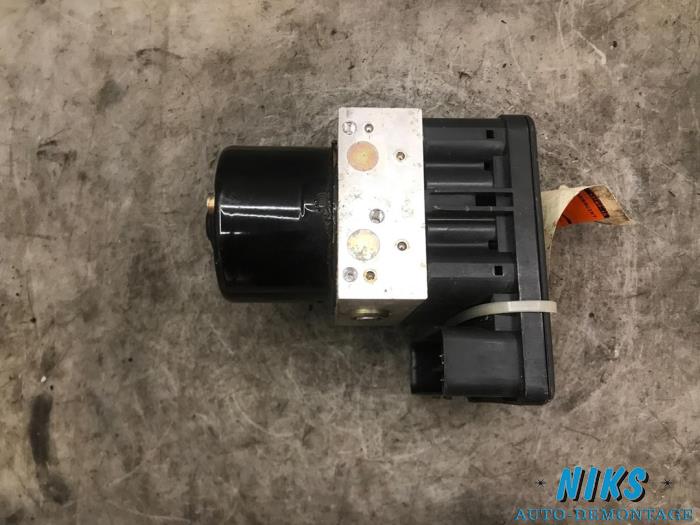Używane Pompa ABS BMW 3 serie Compact (E46/5) 318ti 16V Cena na żądanie oferowane przez Niks autodemontage