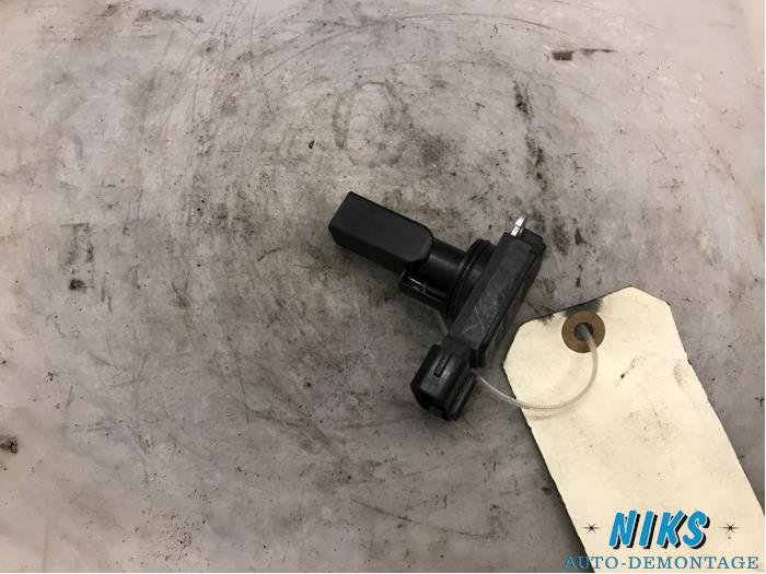 Begagnade Aerometer Toyota Corolla Verso (E12) 2.0 D-4D 16V 90 Pris på förfrågan erbjuds av Niks autodemontage