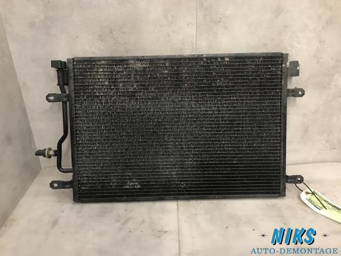 Air conditioning radiator from a Audi A4 Cabrio (B7) 1.8 T 20V 2006