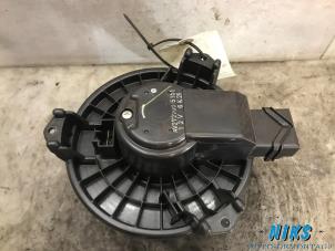 Used Heating and ventilation fan motor Toyota Auris (E15) 1.4 VVT-i 16V Price on request offered by Niks autodemontage