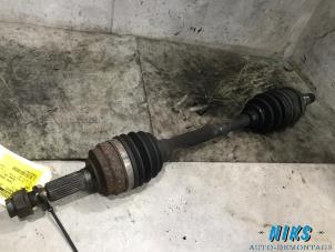 Used Front drive shaft, left Daihatsu Copen Price on request offered by Niks autodemontage