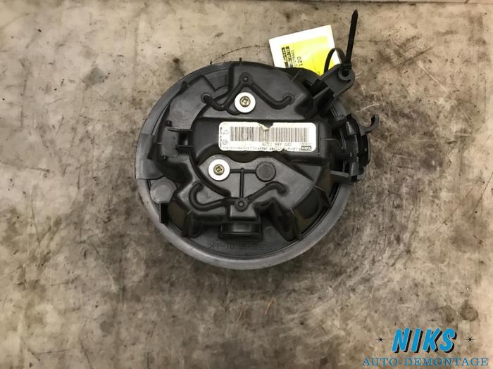 Heating and ventilation fan motor from a Citroën C3 (FC/FL/FT) 1.6 16V 2005