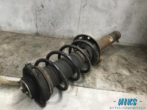 Used Front shock absorber rod, right Volkswagen Golf V (1K1) 1.9 TDI Price on request offered by Niks autodemontage