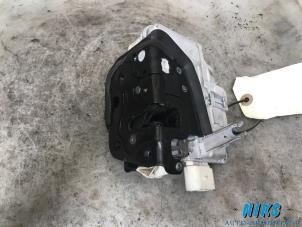 Used Door lock mechanism 4-door, front left Audi A4 Avant (B7) 2.0 TFSI e 20V Price on request offered by Niks autodemontage
