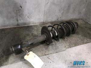 Used Front shock absorber rod, right Citroen C1 1.0 12V Price on request offered by Niks autodemontage