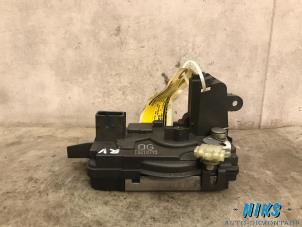 Used Front door lock mechanism 4-door, right Opel Astra Price on request offered by Niks autodemontage