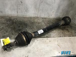Used Front drive shaft, right Volkswagen Golf V (1K1) 1.4 GT 16V Price on request offered by Niks autodemontage