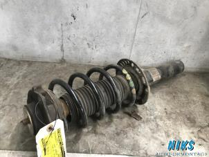 Used Front shock absorber rod, right Volkswagen Passat Variant (3C5) 2.0 TDI 16V 170 Price on request offered by Niks autodemontage