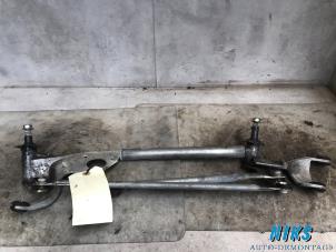 Used Wiper mechanism Nissan Primera Wagon (W12) 1.9 dCi Price on request offered by Niks autodemontage