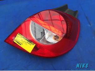 Used Taillight, right Renault Clio III (BR/CR) 1.2 16V 75 Hi-Flex Price on request offered by Niks autodemontage