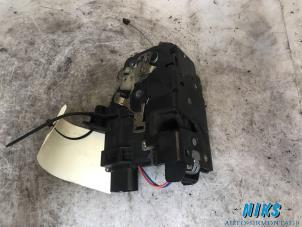 Used Door lock mechanism 2-door, right Audi TT (8N3) 1.8 20V Turbo Price on request offered by Niks autodemontage