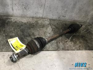 Used Front drive shaft, left Mitsubishi Space Star (A0) 1.0 12V Price on request offered by Niks autodemontage