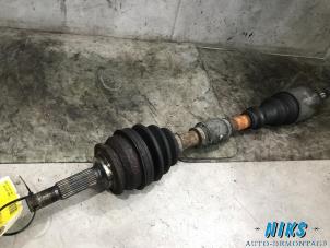 Used Front drive shaft, left Nissan Micra (K11) 1.5 D Price on request offered by Niks autodemontage