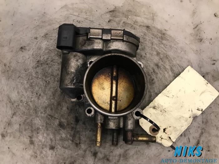 Usagé Boitier papillon Audi A6 Avant (C5) 2.4 V6 30V Prix sur demande proposé par Niks autodemontage