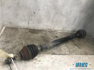 Used Front drive shaft, right Volkswagen Golf V (1K1) 1.6 Price on request offered by Niks autodemontage