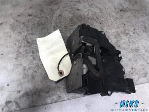 Used Rear door mechanism 4-door, right Fiat Punto Price on request offered by Niks autodemontage