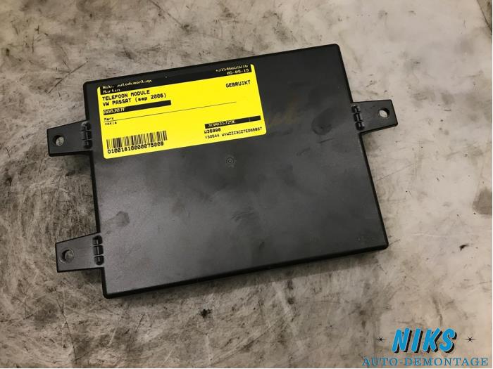Begagnade Telefonmodul Volkswagen Passat Variant (3C5) 2.0 TDI 140 Pris på förfrågan erbjuds av Niks autodemontage