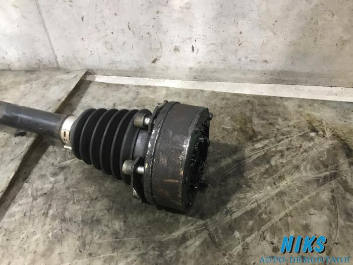 Front drive shaft, right from a Volkswagen Jetta III (1K2) 1.6 2007