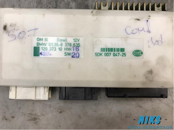 Komfort-Modul van een BMW 5 serie (E39) 520i 24V 1998