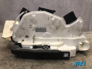 Gebrauchte Türschlossmechanik 4-türig links vorne Seat Mii 1.0 12V Preis auf Anfrage angeboten von Niks autodemontage