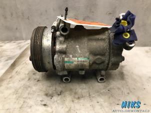 Used Air conditioning pump Renault Clio II (BB/CB) 1.2 Price on request offered by Niks autodemontage
