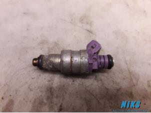 Used Injector (petrol injection) Renault Clio II (BB/CB) 1.2 Price on request offered by Niks autodemontage