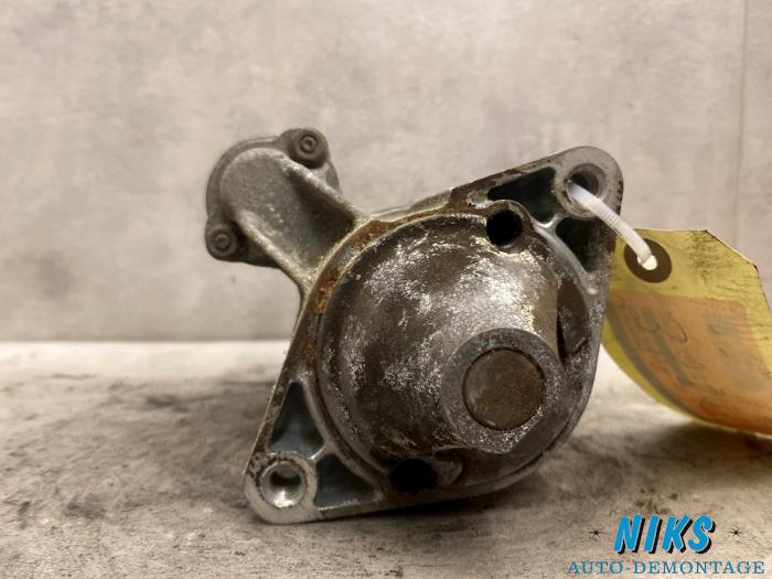 Used Starter Toyota Starlet (EP8/NP8) 1.3 Friend,XLi 12V Price on request offered by Niks autodemontage