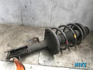 Used Front shock absorber rod, left Hyundai i20 1.2i 16V Price on request offered by Niks autodemontage