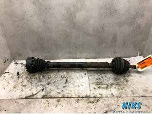 Used Front drive shaft, right Volkswagen Caddy II (9K9A) 1.9 TDI Price on request offered by Niks autodemontage