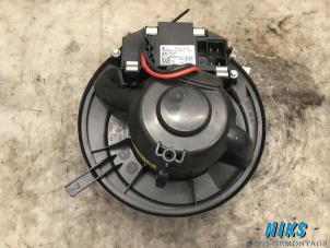 Used Heating and ventilation fan motor Volkswagen Touran (1T1/T2) 2.0 TDI 16V 140 Price on request offered by Niks autodemontage