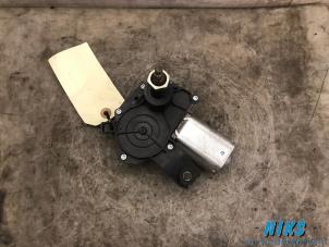 Used Rear wiper motor Peugeot 107 1.0 12V Price on request offered by Niks autodemontage
