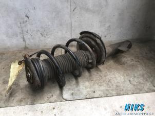Used Front shock absorber rod, left Ford Focus C-Max 1.6 TDCi 16V Price on request offered by Niks autodemontage