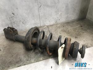 Used Front shock absorber rod, left Renault Kangoo Express (FC) 1.9 D 55 Price on request offered by Niks autodemontage