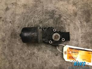 Used Front wiper motor Renault Kangoo (KC) 1.5 dCi 65 Price on request offered by Niks autodemontage