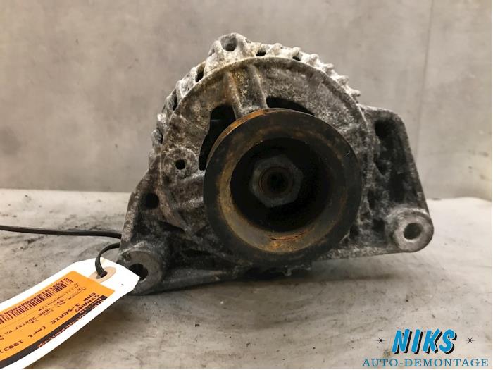 Begagnade Dynamo BMW 3 serie (E36/4) 316i Pris på förfrågan erbjuds av Niks autodemontage