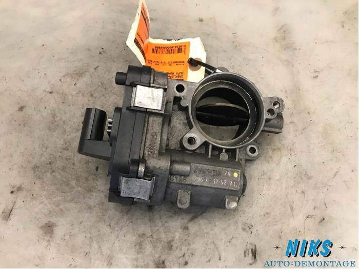 Usagé Boitier papillon Alfa Romeo 159 Sportwagon (939BX) 1.9 JTDm 16V Prix sur demande proposé par Niks autodemontage